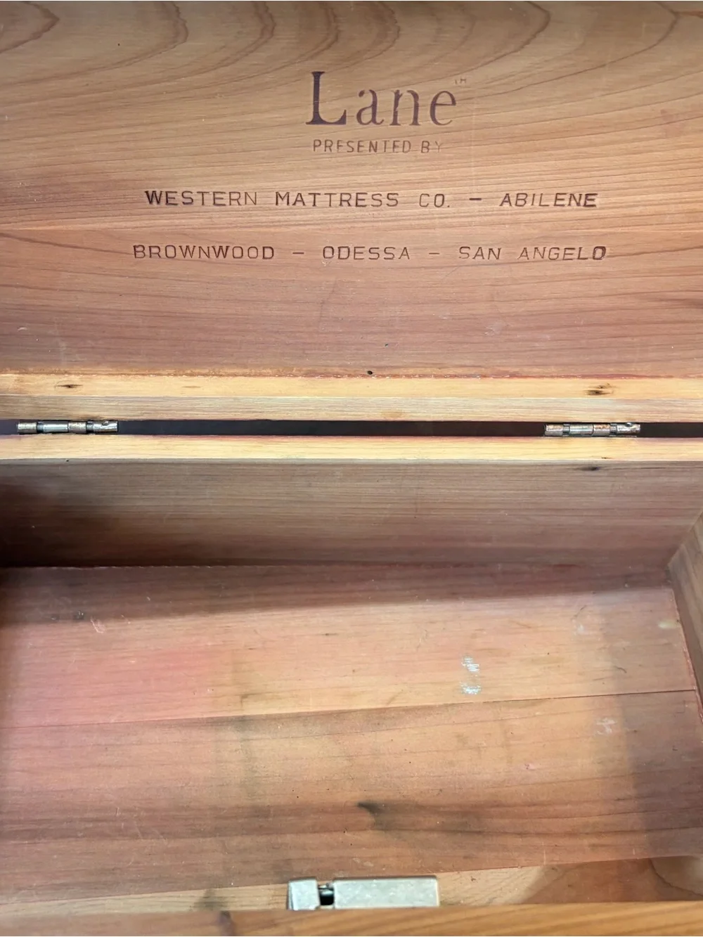 Vintage Lane Wood Jewelry Box in Warm Cedar Finish - 9x4x3 no key
